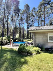 Cozy log cabin with sauna and pool - Image 3