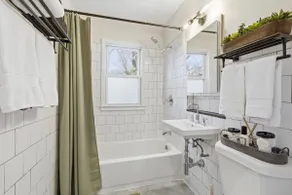 Private 2BR Ferndale Flat | Walk to Downtown! - Image 3