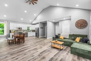 Modern 3BR | King Bed | 10 min to HighPoint Market - Image 2