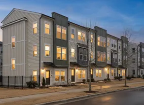 Pet-friendly home w EV charger minutes to downtown - Image 2