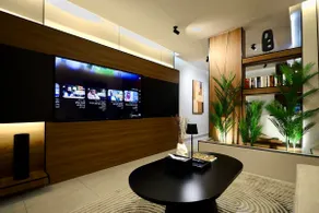 Aurora Luxury 1BR Retreat | Quiet & Cozy - Image 2