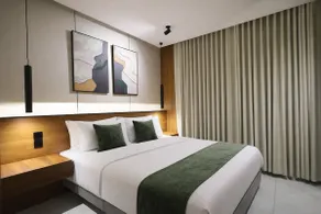 Aurora Luxury 1BR Retreat | Quiet & Cozy - Image 4