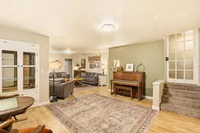 Thompson House (2 Bedroom) - Image 2