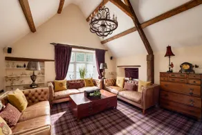 Group Stay in the heart of Bibury - Image 4