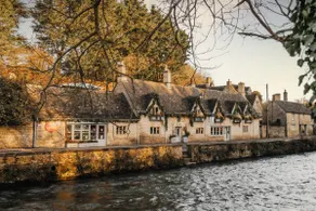 Group Stay in the heart of Bibury - Image 5