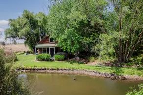 Breathe Glenrock Gardens - Rustic Cottage - Image 2