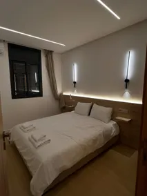 Central Chic and Bright Studio - Image 3