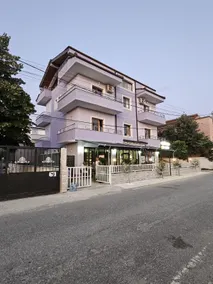 Airport Villa EvAldo - Suite A - Image 4