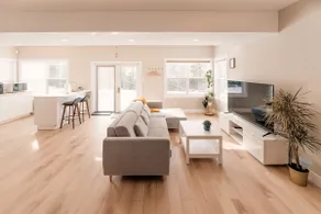 Serene Woodland Stay, Outstanding Comfort & Style - Image 4
