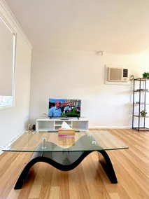 3 Bedroom Clean, Quiet and Comfortable Stay - Image 3