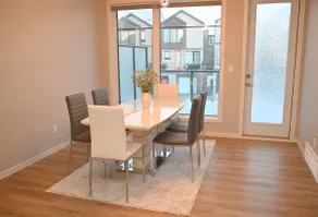 Luxury 4BDR SW Edmonton Hideaway | Entire Home - Image 4