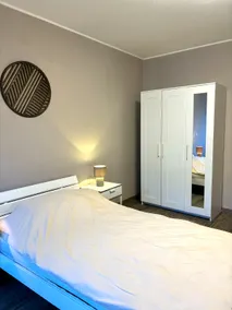 Cozy modern apartment - Image 2