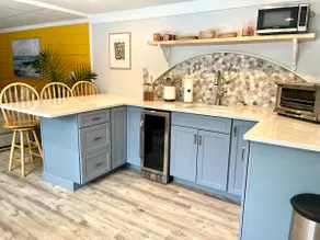 1BR Apartment w/ Private Sauna Near Beach - Image 5