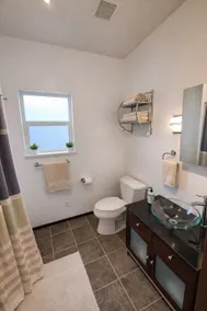 Private Modern Suite | King Bed & Bath - Image 5
