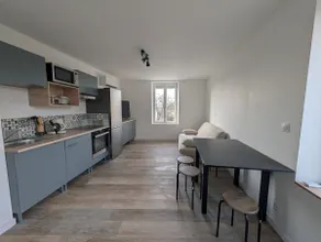 Cosy AC 1-BR Apartment Village Free Parking - Image 4