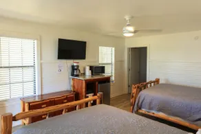Lakefront Cabin - 2 Queen / Full Bath - Image 4