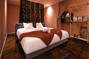 Glamorous Cocoon & Spa - Center Romans - Image 3