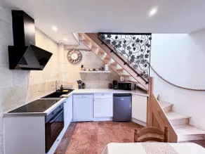 The Tiled Maisonette - Image 2