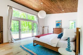 NEW: A Sleek Glass Walled Retreat in Narrowsburg - Image 2