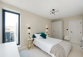 Luxury New Build 2-Bed, 2-Bath in Wimbledon - Image 4