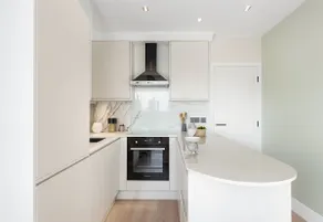Luxury New Build 2-Bed, 2-Bath in Wimbledon - Image 2