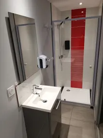 Original apartment with all comforts - Image 5