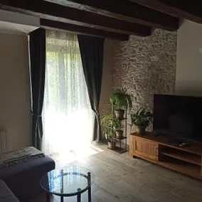 Andrey's Apartments, centrally-located apartment - Image 2