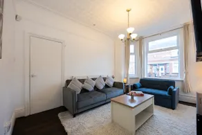 Steps from Old Trafford - Modern Manchester Stay - Image 4