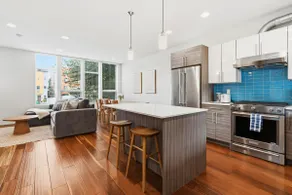 Rooftop Retreat w Stunning Views - Ballard Gem - Image 2