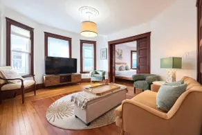Boutique Porter Square home - Image 2