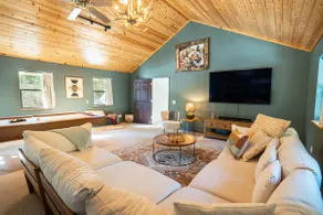 Creekside Cabin With Game Room, & EV Charger - Image 5