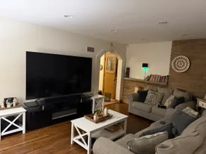 Cozy home in Milwaukee Wisconsin - Image 2