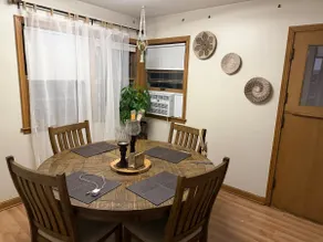 Cozy home in Milwaukee Wisconsin - Image 3