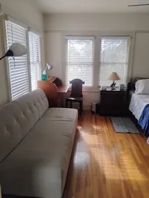 1929 Townhouse Studio #6 - Image 3