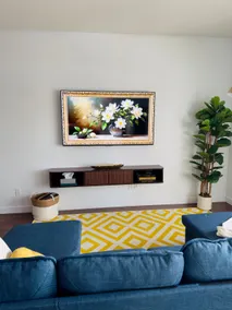 Modern 3BD Suite w/ Master Ensuite Near Downtown - Image 5
