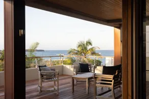 Sundecks Beachside Escape - Luxury at Emerald - Image 5