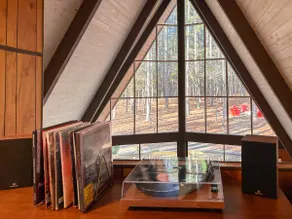 A-Frame; Near Lake-Waterfalls-Hiking Trails - Image 3