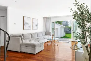 Pasadena Modern 5B House|Gate + Huge Private Yard - Image 2