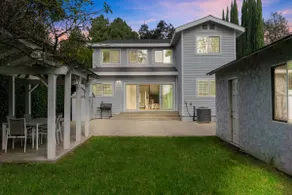 Pasadena Modern 5B House|Gate + Huge Private Yard - Image 5