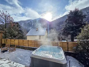 Sweet Bark | Jacuzzi & Sauna – New Year's Eve - Image 2