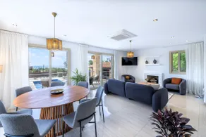 Sea Front Villa, HEATED Private Pool, Amazing location Paphos 323 - Image 4