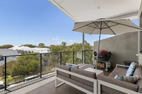 Mandurah Escape•3 Ensuites•Spa Bath•Wifi•Parking - Image 2