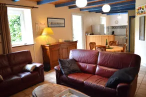 Cottage in the countryside, near Douarnenez Bay - Image 2