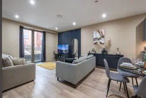 Stylish Home for 8 | Free Parking | FAST wifi - Image 2