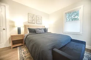 The Landing Pad, 3 BR Behind Airport, Sleeps 8 - Image 5