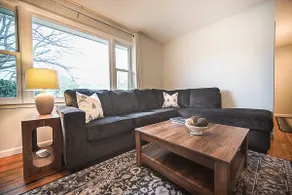 The Landing Pad, 3 BR Behind Airport, Sleeps 8 - Image 3