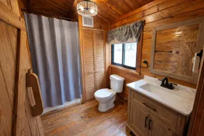 Cozy Private Cabin near Dreams Parks - Image 4