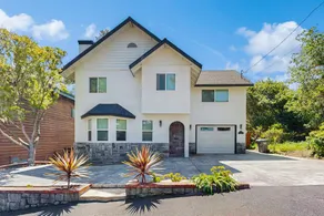 Mountainview 2BR | Dog Friendly | Fireplace | Yard - Image 3