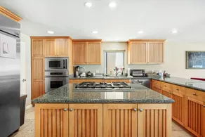 3BR Oceanview | Balcony | Game Room | Ping Pong - Image 4