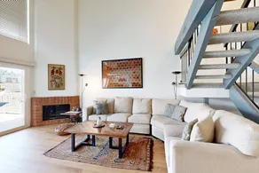 Walk to Beach 3BR Waterview | Balcony | W/D - Image 4
